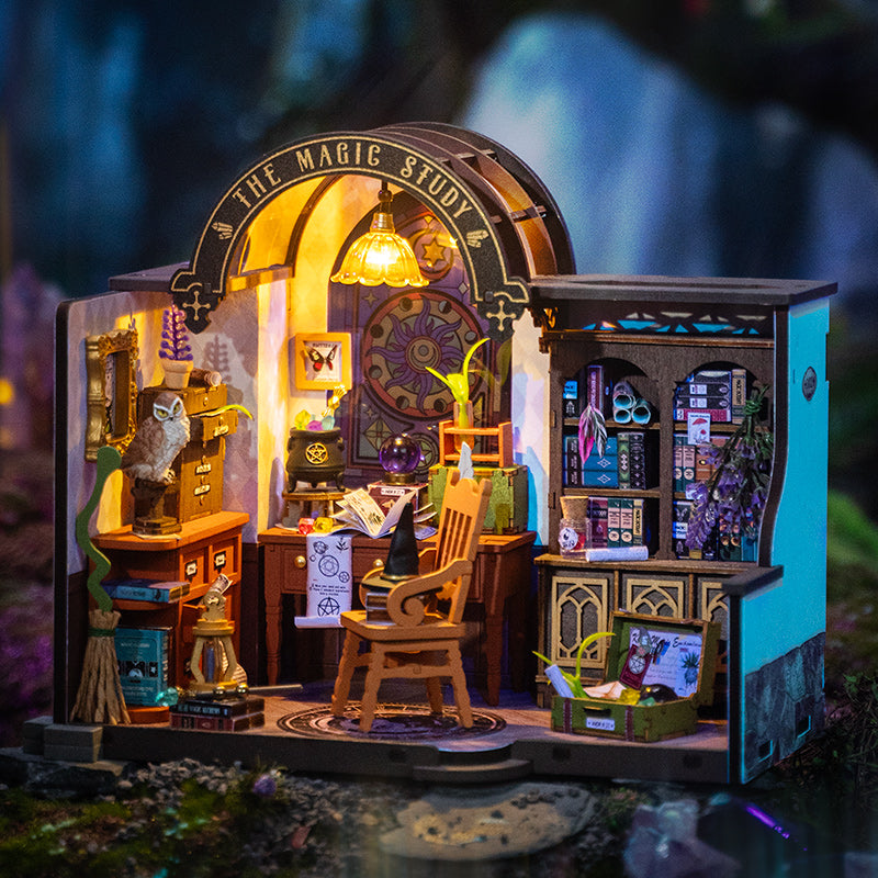 🧙 Magic Study Miniature House™
