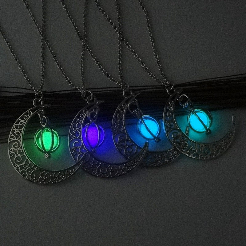 🌙 MoonGlow Aura Necklace™