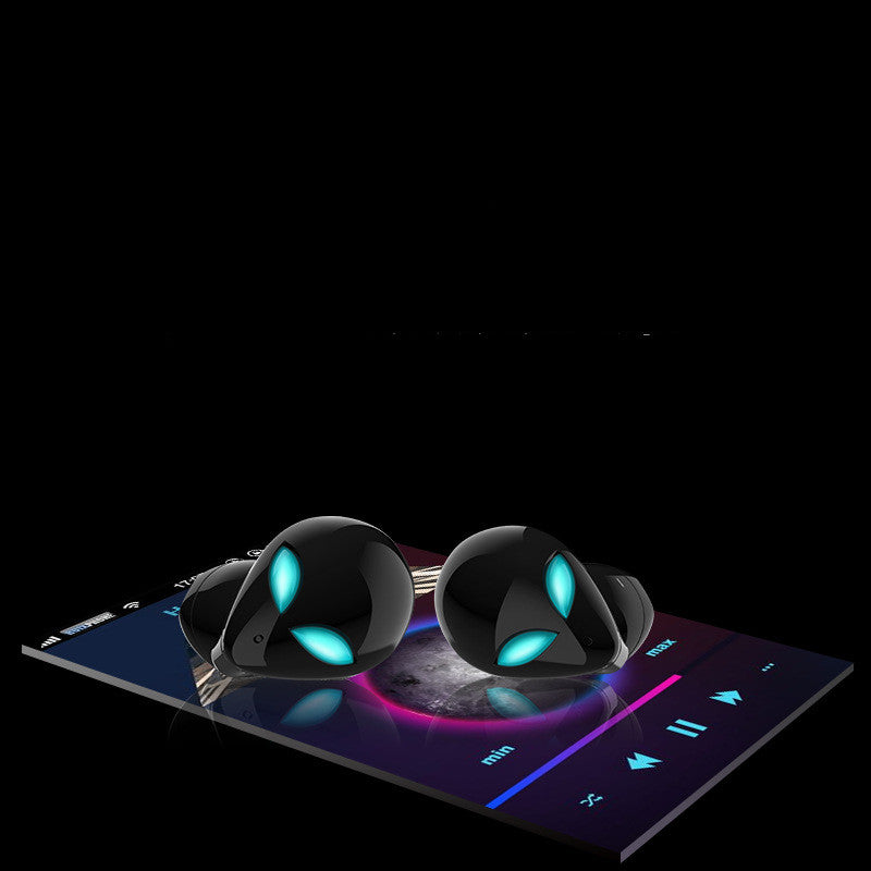 👽 Alien Invasion EarPods