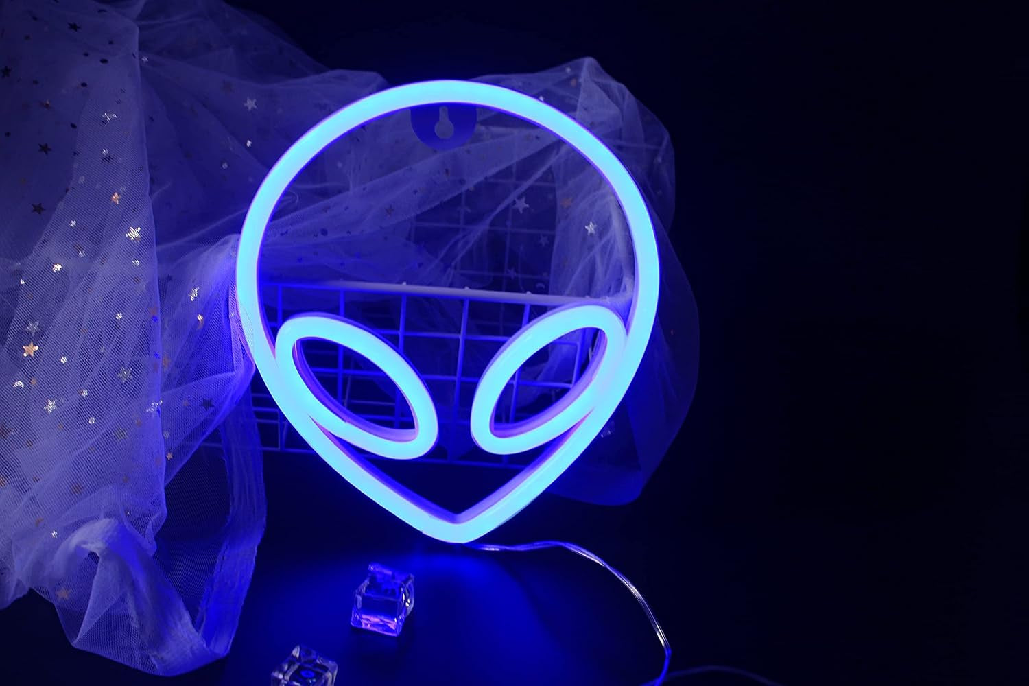 Alien Neon Sign Led Signs Alien Lamp for Wall Decor Neon Lights for Bedroom Asthetic Room Decor Alien Decorations Battery/Usb Operated(Blue)