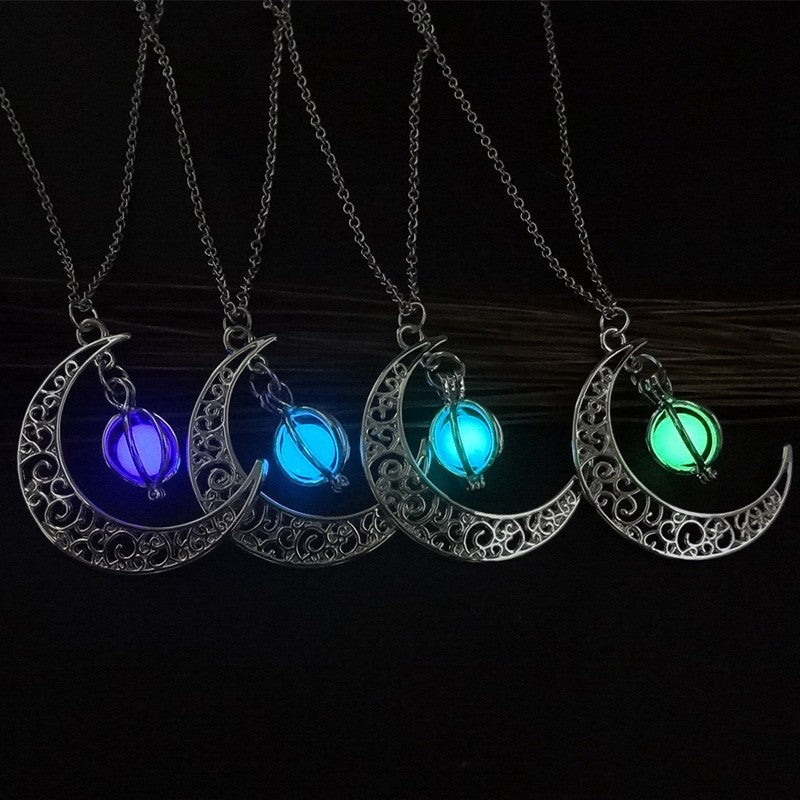 🌙 MoonGlow Aura Necklace™